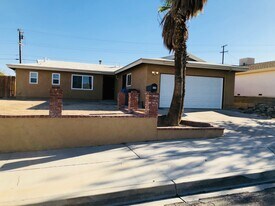 630 Kelly Dr in Barstow, CA - Building Photo