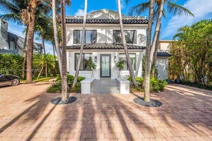 3483 Chase Ave in Miami Beach, FL - Building Photo