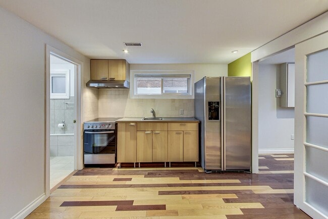 28 Jellicoe Av in Toronto, ON - Building Photo - Building Photo