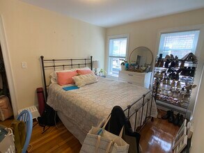 78 Ten Hills Rd, Unit 1 in Somerville, MA - Building Photo - Building Photo