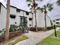 4215 S Semoran Blvd in Orlando, FL - Foto de edificio - Building Photo