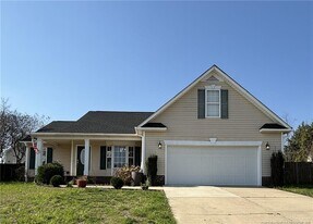 7819 Rosewood Ave in Fayetteville, NC - Building Photo
