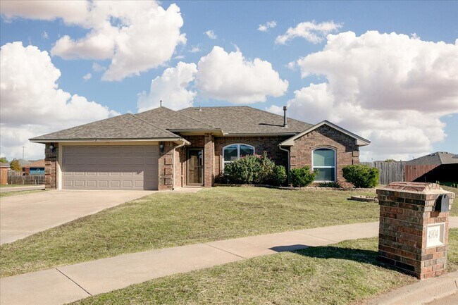 4904 SW Malcom Rd in Lawton, OK - Building Photo - Building Photo