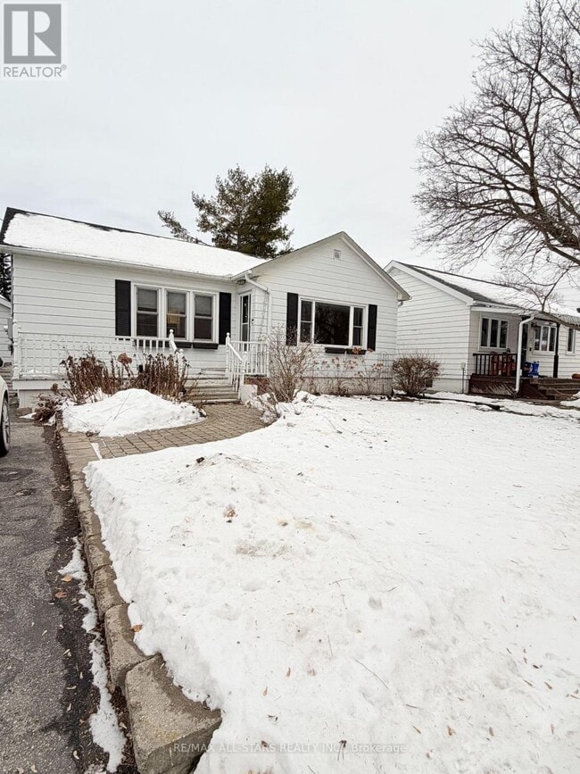 property at 68 Montreal St