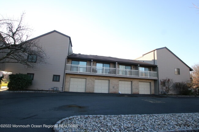 101 Cotswold Cir in Ocean Township, NJ - Building Photo - Building Photo