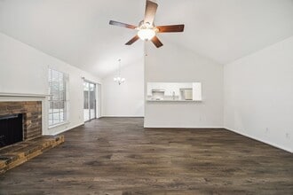 3923 Windmill St in Sugar Land, TX - Building Photo - Building Photo