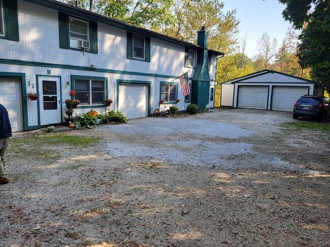 property at 1223 E Nimisila Rd