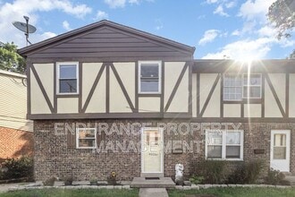 4606 Glenway Ave in Cincinnati, OH - Building Photo - Building Photo