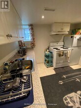 1206 Ossington Ave in Toronto, ON - Building Photo - Building Photo
