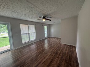 502 Indian Ave in Oak Grove, KY - Building Photo - Building Photo