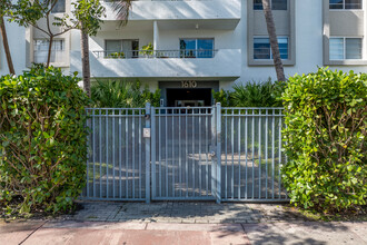 Chic Place at Lincoln in Miami Beach, FL - Building Photo - Building Photo