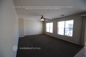 4406 W Hasan Dr in Phoenix, AZ - Foto de edificio - Building Photo