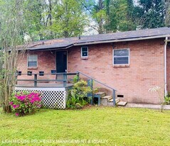 1326 Hamilton St in Jacksonville, FL - Building Photo