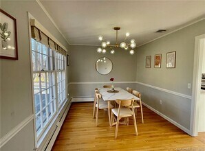 27 Hollow Tree Ridge Rd in Darien, CT - Building Photo - Building Photo