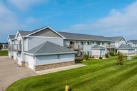 Heritage Farm Estates in Plover, WI - Foto de edificio - Building Photo