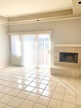 7629 Draper Ave, Unit 7629 Draper in La Jolla, CA - Foto de edificio - Building Photo