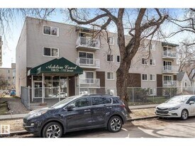 10615-10110 110 St NW in Edmonton, AB - Building Photo