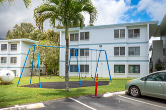 Na Pali Gardens in Kaneohe, HI - Foto de edificio - Building Photo