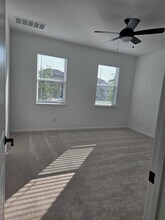 605 Emory Crossing Blvd in Hutto, TX - Building Photo - Building Photo