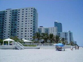 3901 S Ocean Dr, Unit SI FL11-ID1049825P in Hollywood, FL - Foto de edificio - Building Photo