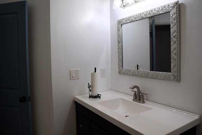 606 Glenleaf Dr in Norcross, GA - Building Photo - Building Photo