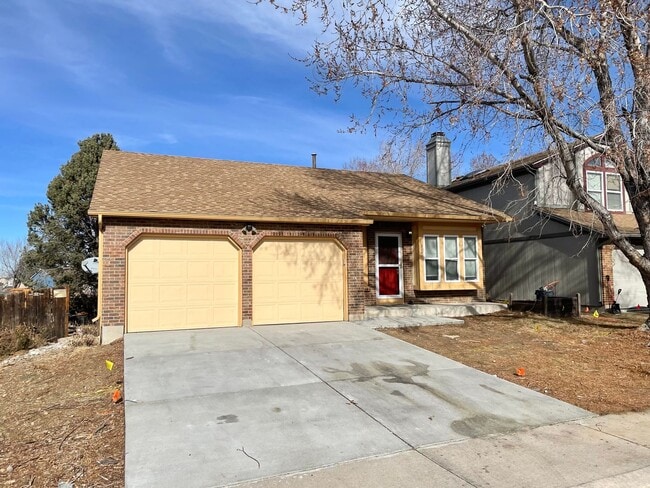 property at 3091 S Biscay Cir