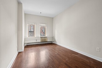 226 Monroe St in Hoboken, NJ - Building Photo - Building Photo