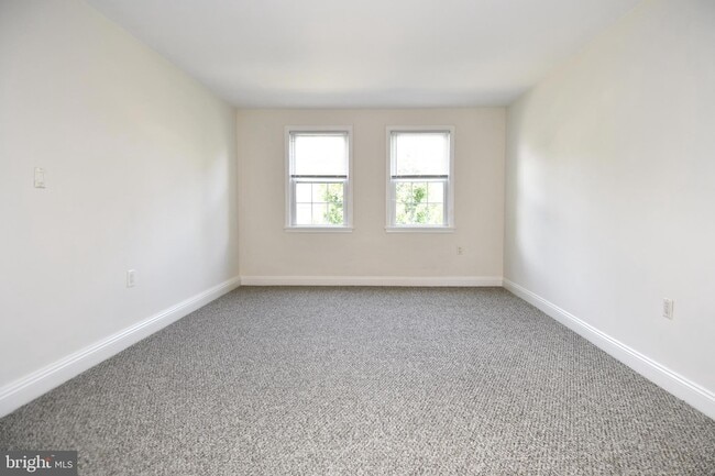 1303 Belle View Blvd, Unit B1 in Alexandria, VA - Building Photo - Building Photo