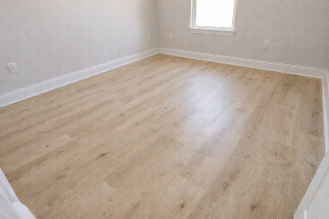 5654 Falcon Way in Crestview, FL - Building Photo - Building Photo