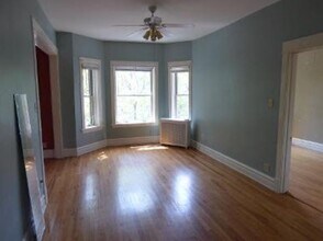 1342 W Farwell Ave, Unit 2 in Chicago, IL - Foto de edificio - Building Photo