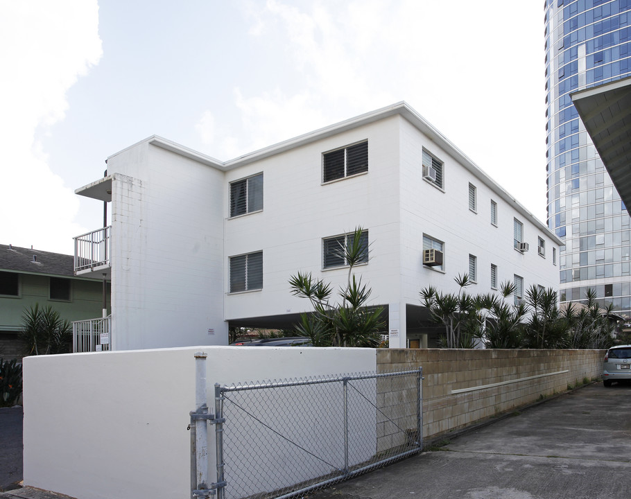 1141 Hoolai St in Honolulu, HI - Building Photo