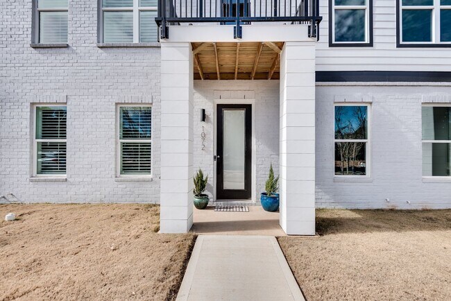1072 Travis Trce in Decatur, GA - Building Photo - Building Photo