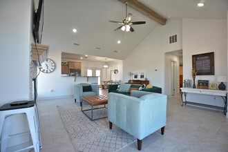 8901 Winfield Ave in Lubbock, TX - Foto de edificio - Building Photo