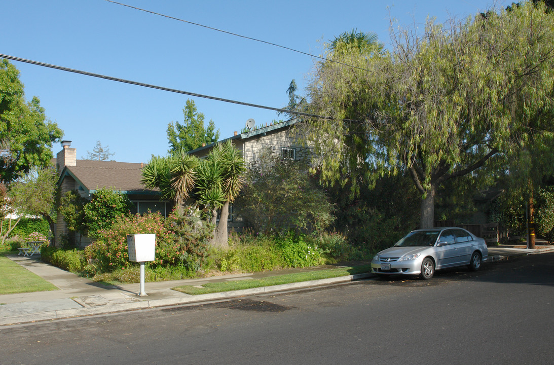 35 Jeffers Way in Campbell, CA - Building Photo