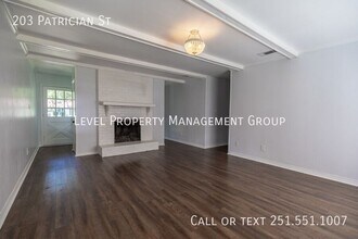 203 Patrician St in Fairhope, AL - Building Photo - Building Photo