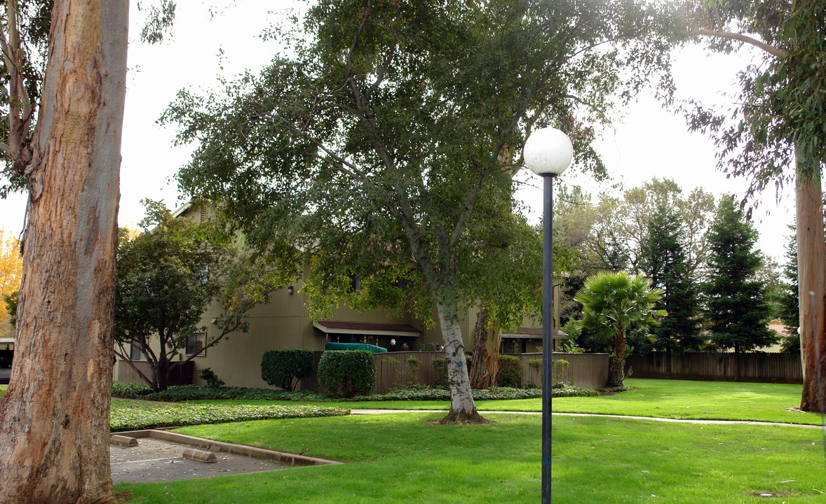 Twin Oaks in Vacaville, CA - Foto de edificio