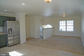 92 Embassy Ct in Martinsburg, WV - Building Photo - Building Photo