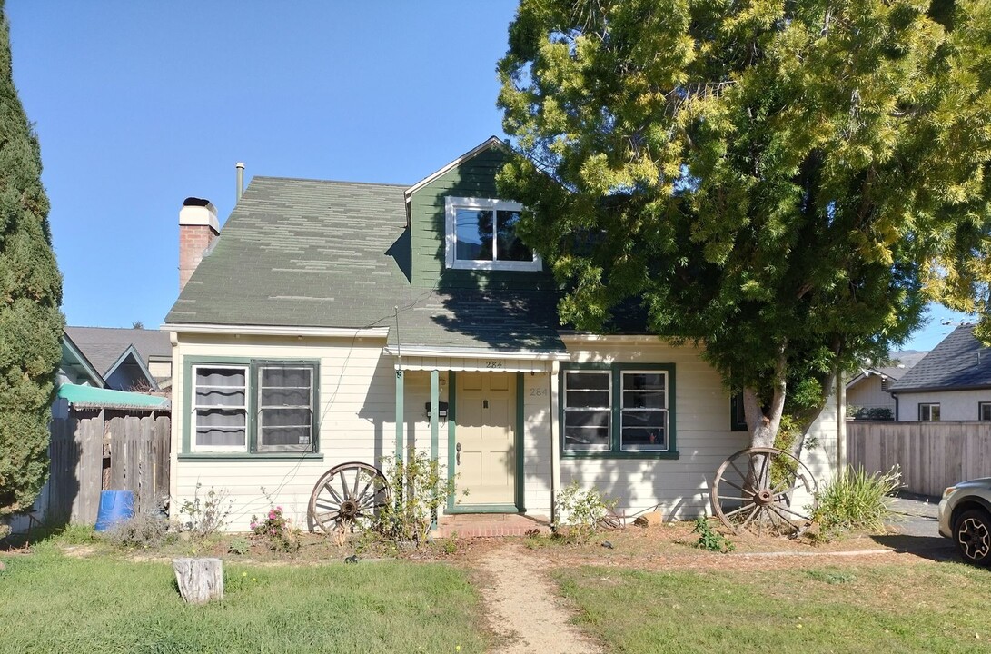 284 Foothill Blvd in San Luis Obispo, CA - Building Photo