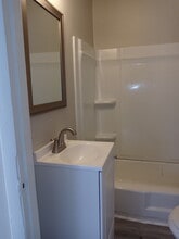 407 Preston St, Unit A in Fort Valley, GA - Building Photo - Building Photo