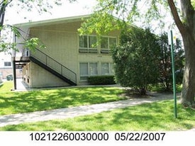 4855 Elm St in Skokie, IL - Building Photo