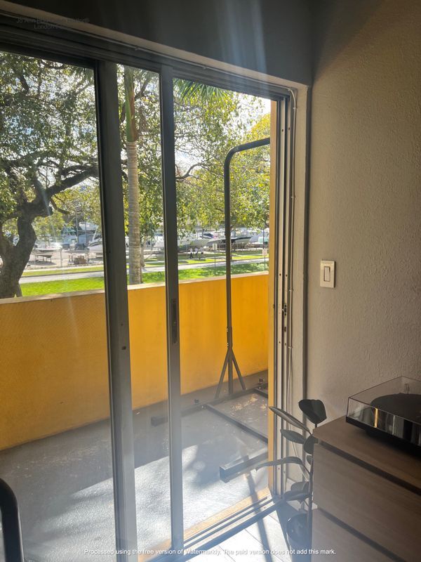 1975 NE 135th St in North Miami, FL - Building Photo - Building Photo