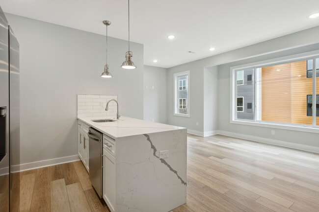 2120 Berges St, Unit 4 in Philadelphia, PA - Building Photo - Building Photo