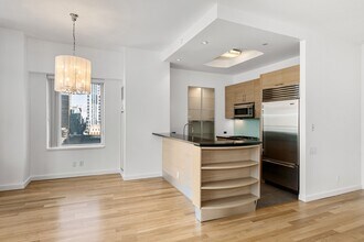 325 5th Ave in New York, NY - Building Photo - Building Photo