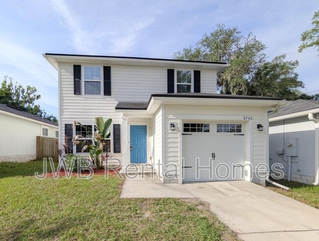 8742 Cocoa Ave in Jacksonville, FL - Building Photo - Building Photo