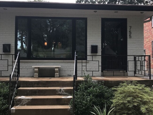 755 Lepere in St. Louis, MO - Building Photo - Building Photo