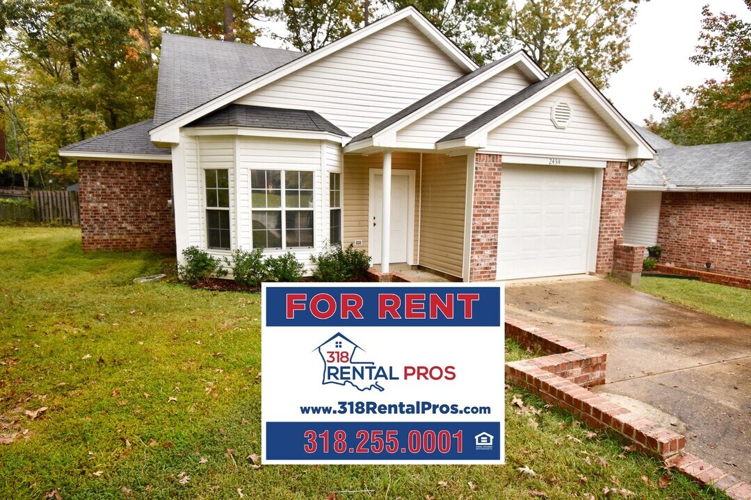 2434 Melody Ln in Ruston, LA - Building Photo