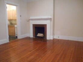19 James St, Unit 6 in Brookline, MA - Building Photo