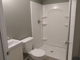 2101 Timber Creek Dr in Manhattan, KS - Building Photo