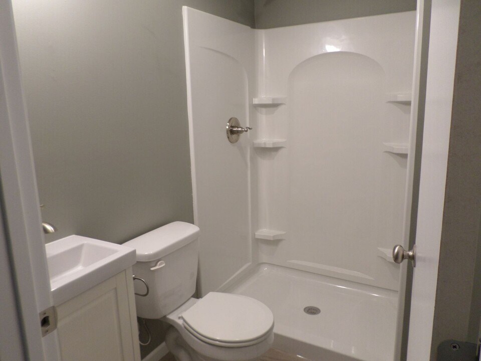 2101 Timber Creek Dr in Manhattan, KS - Building Photo