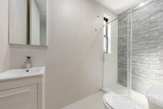 Modern New 2 Bed in Park Slope in Brooklyn, NY - Building Photo - Building Photo